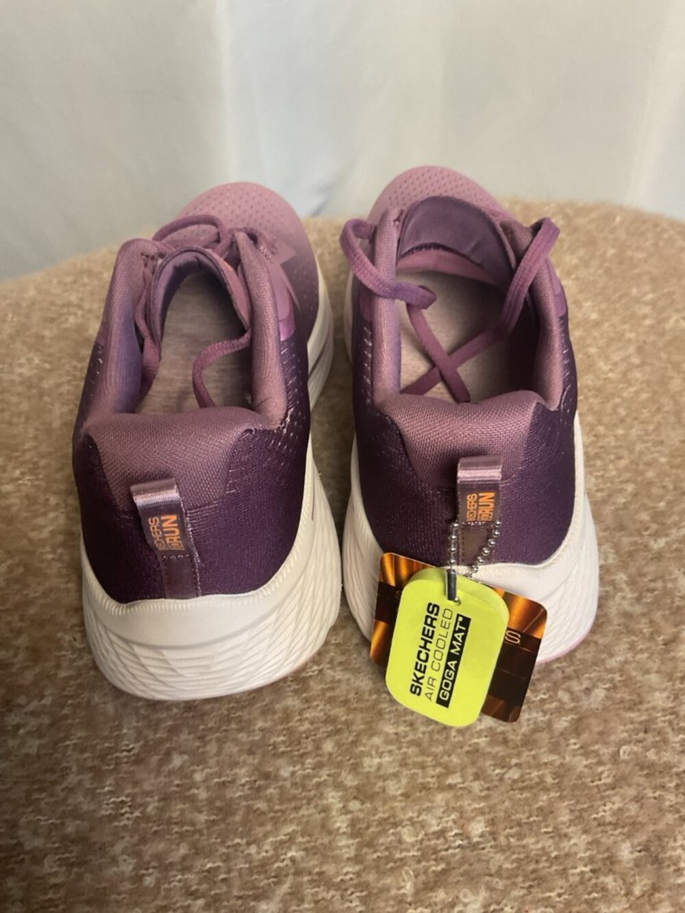 Skechers Go Run Max Cushioning Women’s Size 8 Purple Running Shoes Goga Mat NWT - Picture 6 of 8